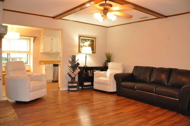 304 Bennett Circle, Desoto, TX 75115