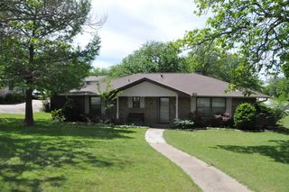 304 Bennett Circle, Desoto, TX 75115