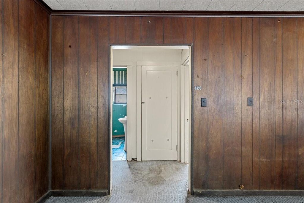 Image 23 of property listing at 6950 SE HIGHWAY 41, Morriston, FL 32668