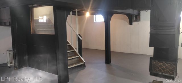 8508 Plainview Avenue, Detroit, MI 48228