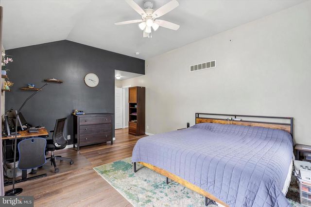 205 LINDEN AVE, Glenside, PA 19038
