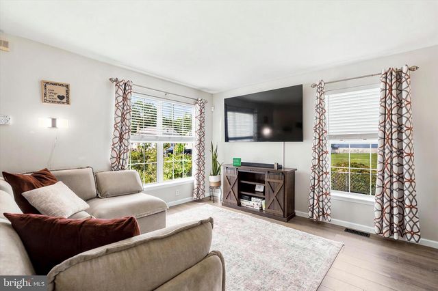 205 LINDEN AVE, Glenside, PA 19038