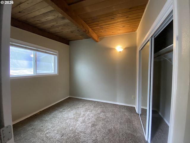 20446 ABIQUA Rd, Scotts Mills, OR 97375