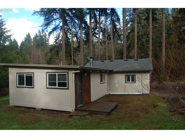 20446 ABIQUA Rd, Scotts Mills, OR 97375