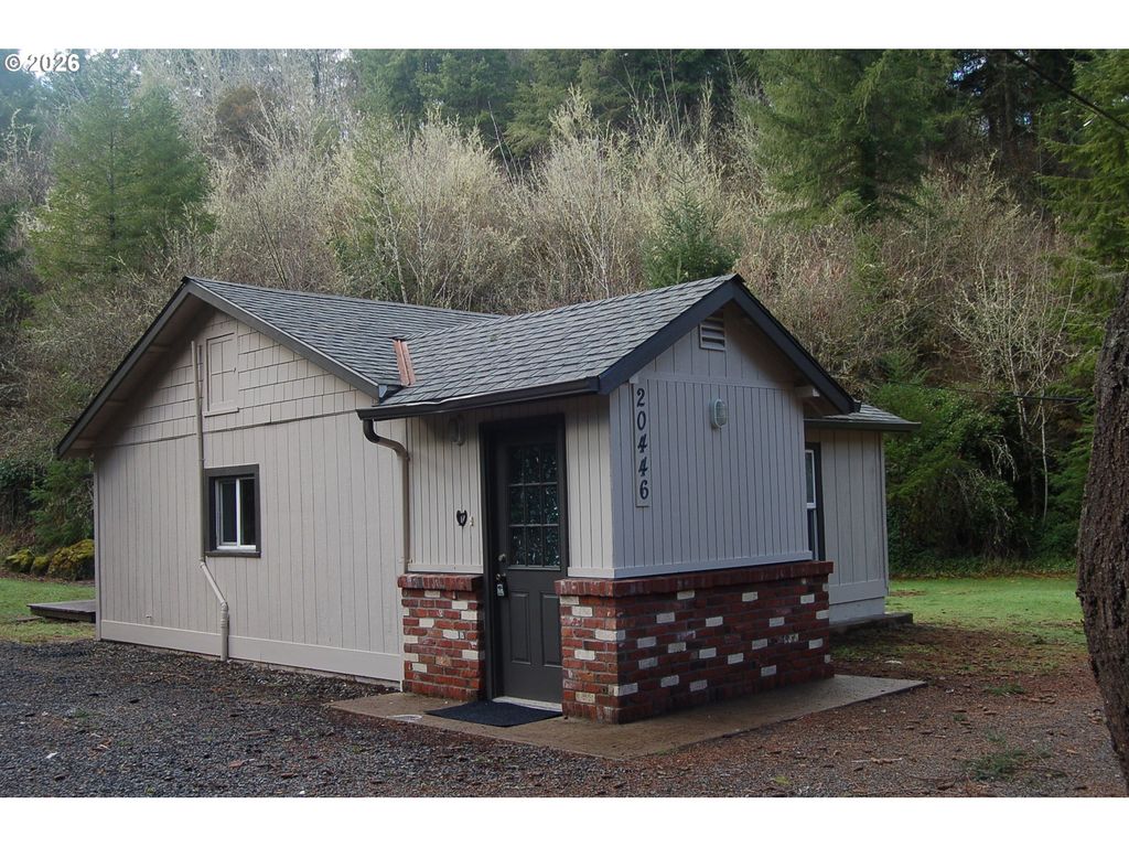 20446 ABIQUA Rd, Scotts Mills, OR 97375