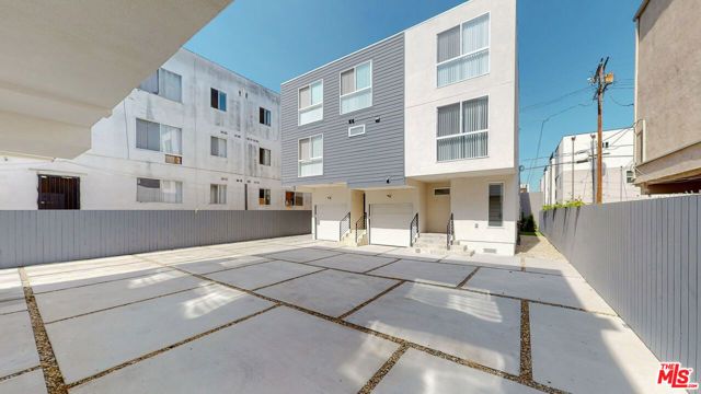 953 N Mariposa Avenue 2, Los Angeles, CA 90029