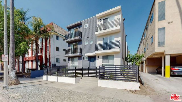 953 N Mariposa Avenue 2, Los Angeles, CA 90029