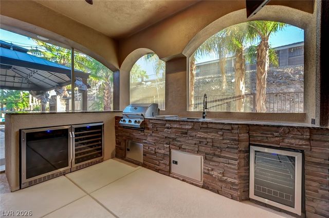 1206 Peach Bluff Court, Henderson, NV 89002