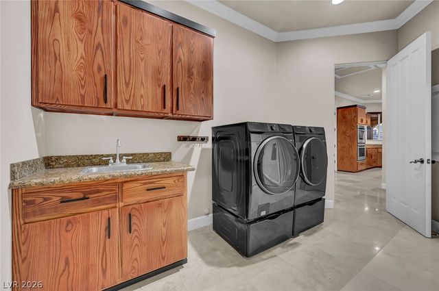 1206 Peach Bluff Court, Henderson, NV 89002