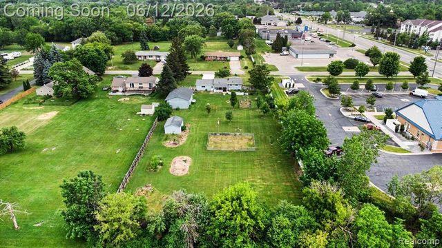 3474 Bilsky Street, Burton, MI 48519