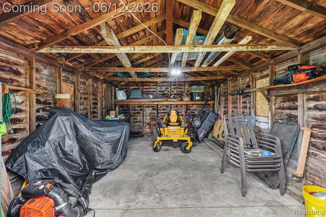 3474 Bilsky Street, Burton, MI 48519