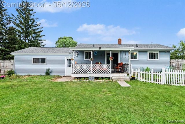 3474 Bilsky Street, Burton, MI 48519