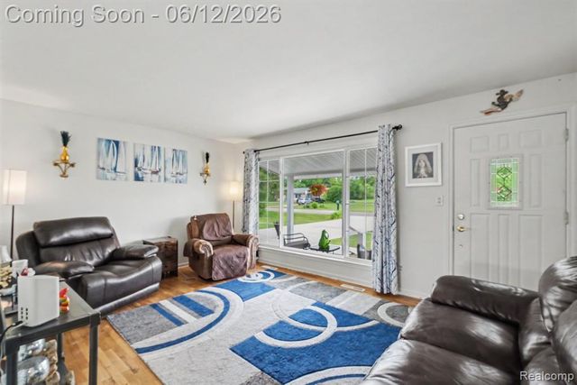 3474 Bilsky Street, Burton, MI 48519