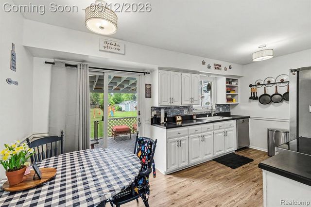 3474 Bilsky Street, Burton, MI 48519
