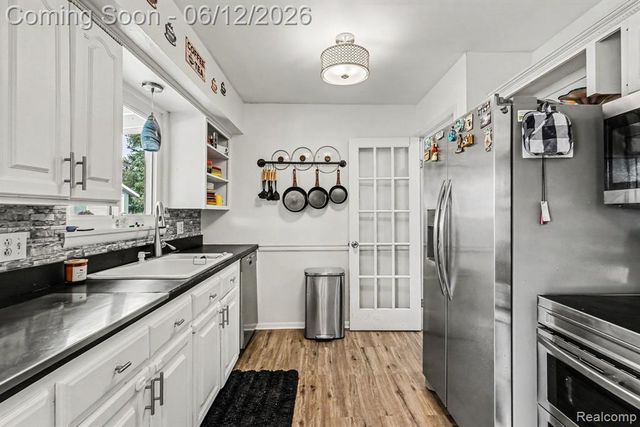 3474 Bilsky Street, Burton, MI 48519