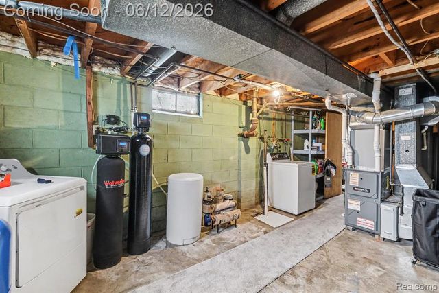 3474 Bilsky Street, Burton, MI 48519