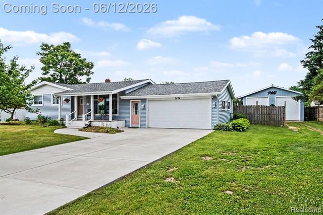 3474 Bilsky Street, Burton, MI 48519