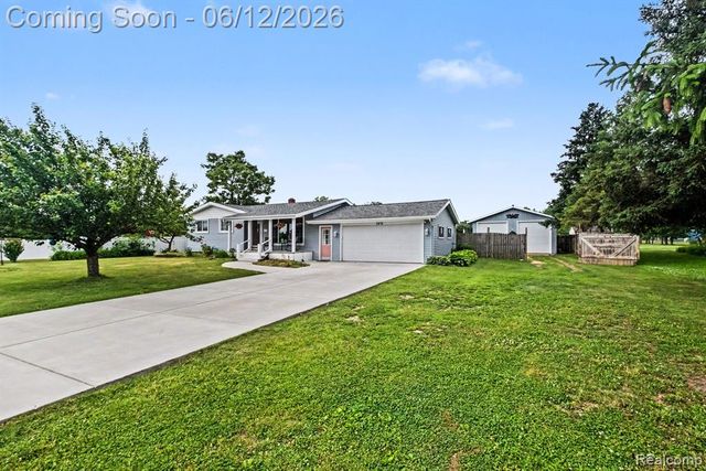 3474 Bilsky Street, Burton, MI 48519
