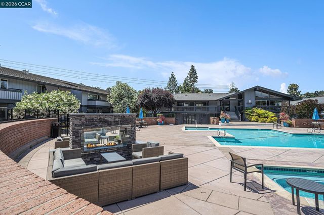 205 Masters Ct 3, Walnut Creek, CA 94598