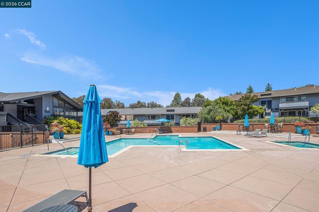 205 Masters Ct 3, Walnut Creek, CA 94598