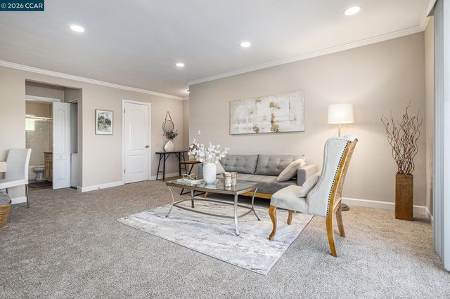 205 Masters Ct 3, Walnut Creek, CA 94598