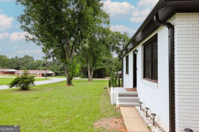 2055 Mabry Drive, Athens, GA 30605