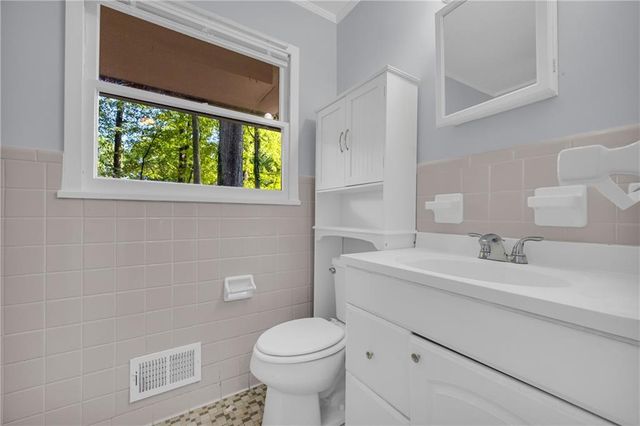 402 Woodland Road, Monroe, GA 30655