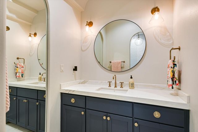 4500 Spanish Oaks Club BLVD, Austin, TX 78738