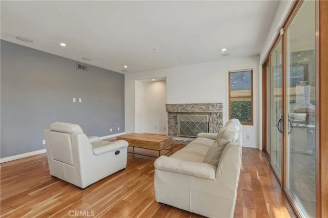 6750 Andover Lane, Los Angeles, CA 90045