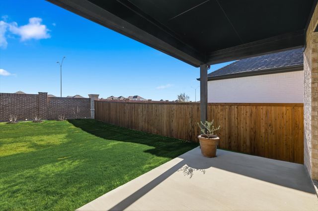 16912 Eastern Red Boulevard, Justin, TX 76247