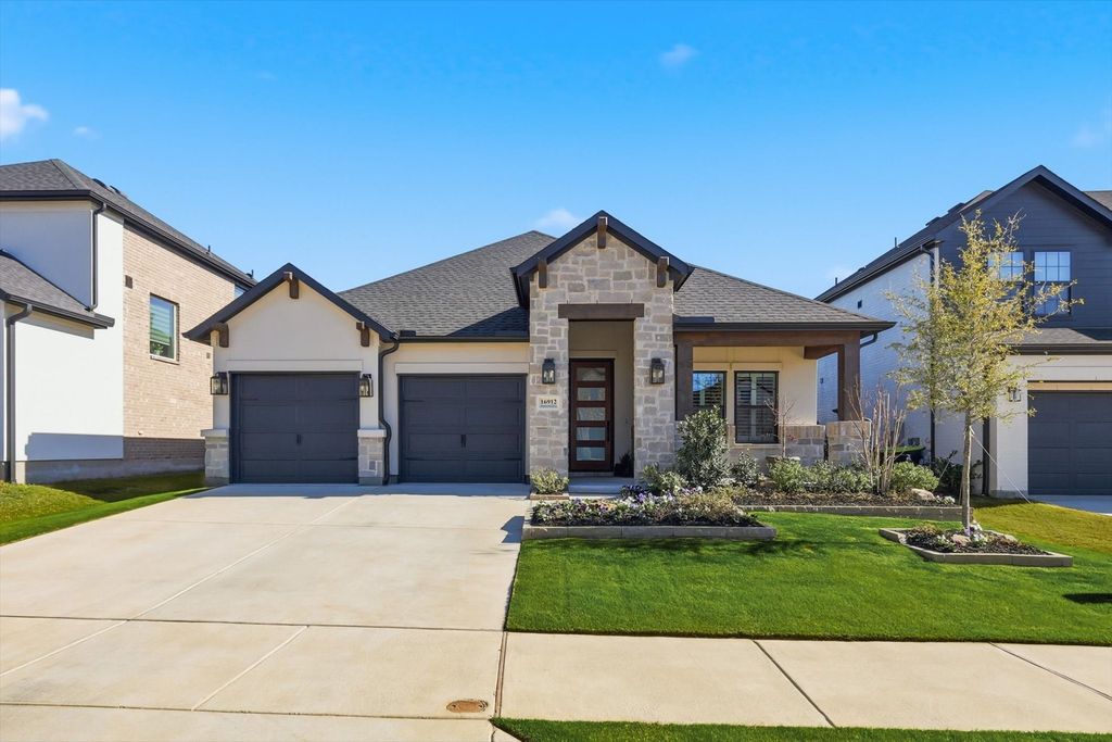 16912 Eastern Red Boulevard, Justin, TX 76247