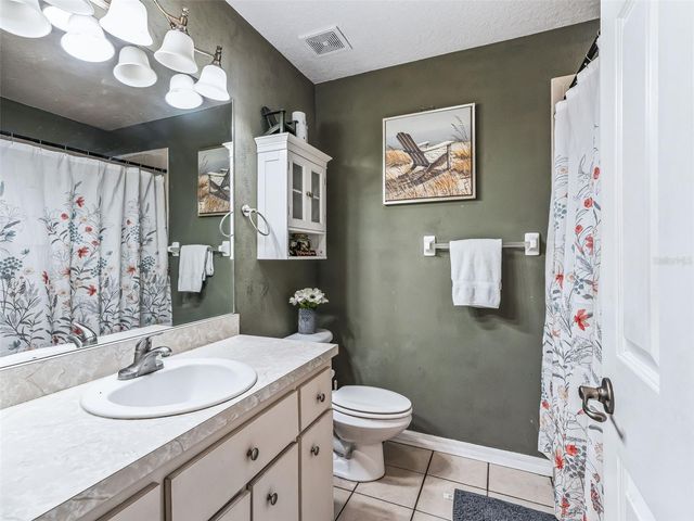 1195 CR 441, Lake Panasoffkee, FL 33538