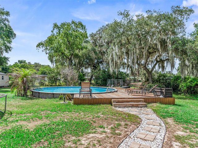 1195 CR 441, Lake Panasoffkee, FL 33538