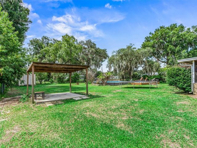 1195 CR 441, Lake Panasoffkee, FL 33538