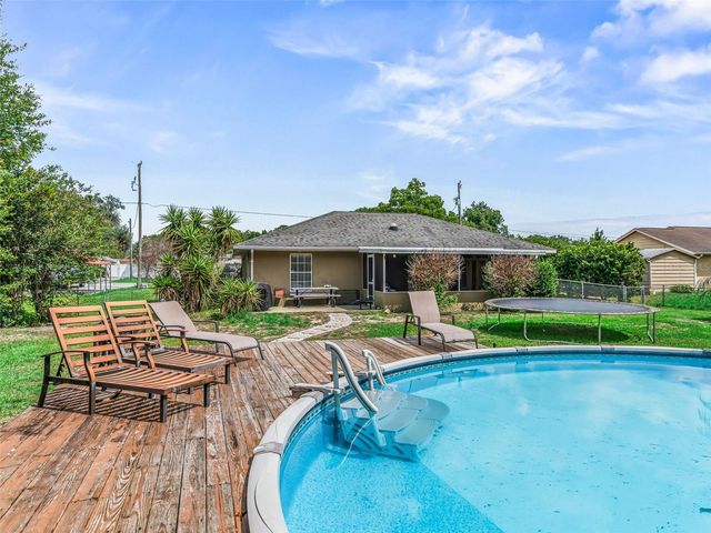 1195 CR 441, Lake Panasoffkee, FL 33538