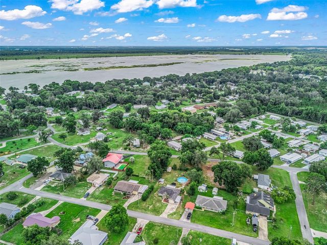 1195 CR 441, Lake Panasoffkee, FL 33538