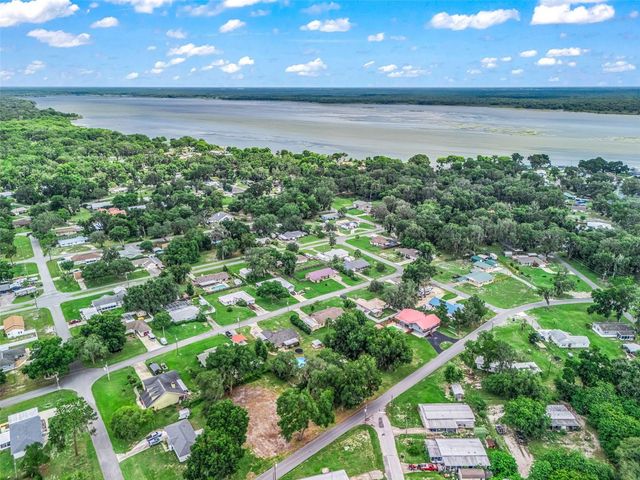 1195 CR 441, Lake Panasoffkee, FL 33538
