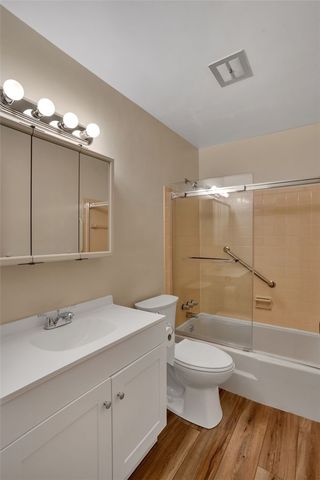 1449 Park View Dr, Mccandless, PA 15101