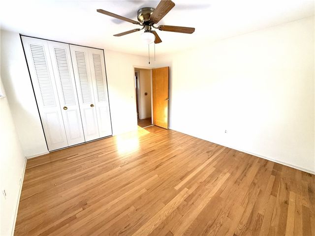 1449 Park View Dr, Mccandless, PA 15101