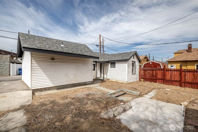 226 Pennsylvania Avenue, Wenatchee, WA 98801