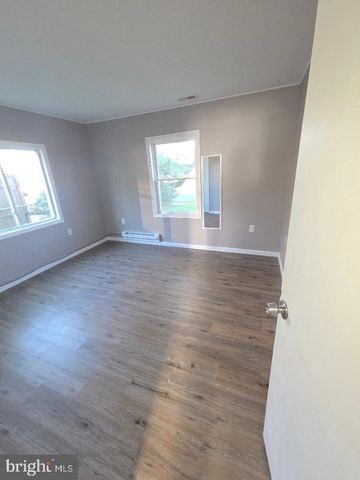 42 INDIAN RED RD, Levittown, PA 19057