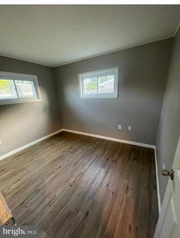 42 INDIAN RED RD, Levittown, PA 19057