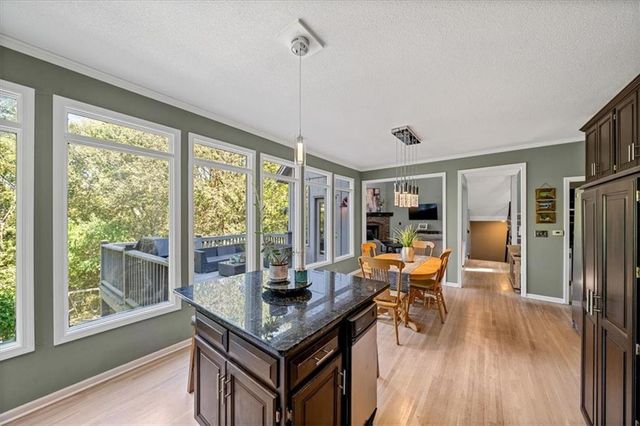 32210 W 91 Street, De Soto, KS 66018