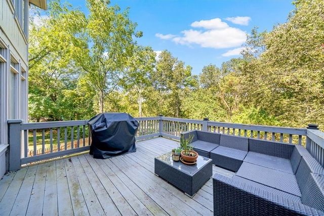 32210 W 91 Street, De Soto, KS 66018