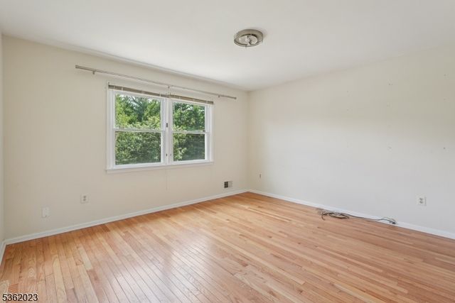 45 Adams Dr, Montgomery Twp., NJ 08502