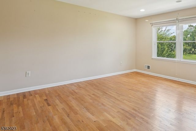 45 Adams Dr, Montgomery Twp., NJ 08502