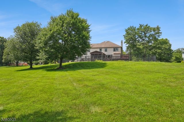 45 Adams Dr, Montgomery Twp., NJ 08502