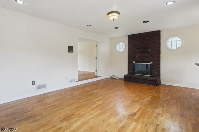 45 Adams Dr, Montgomery Twp., NJ 08502