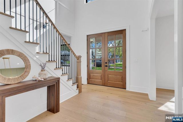 32 Townsend Drive, Madison Borough, NJ 07932