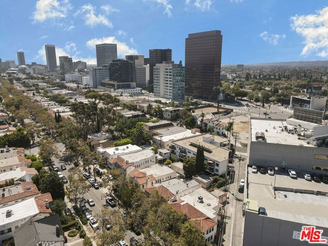 6626 W 6th Street, Los Angeles, CA 90048